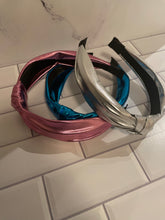 Load image into Gallery viewer, “Trish” Metallic Headband-Pink
