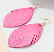 Load image into Gallery viewer, “Lizza” Leatherette Feather Earrings
